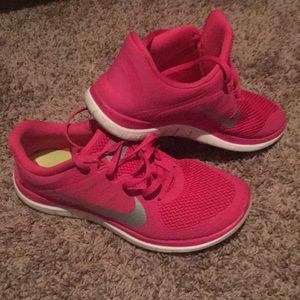 Women’s Nike Free 4.0 shoes